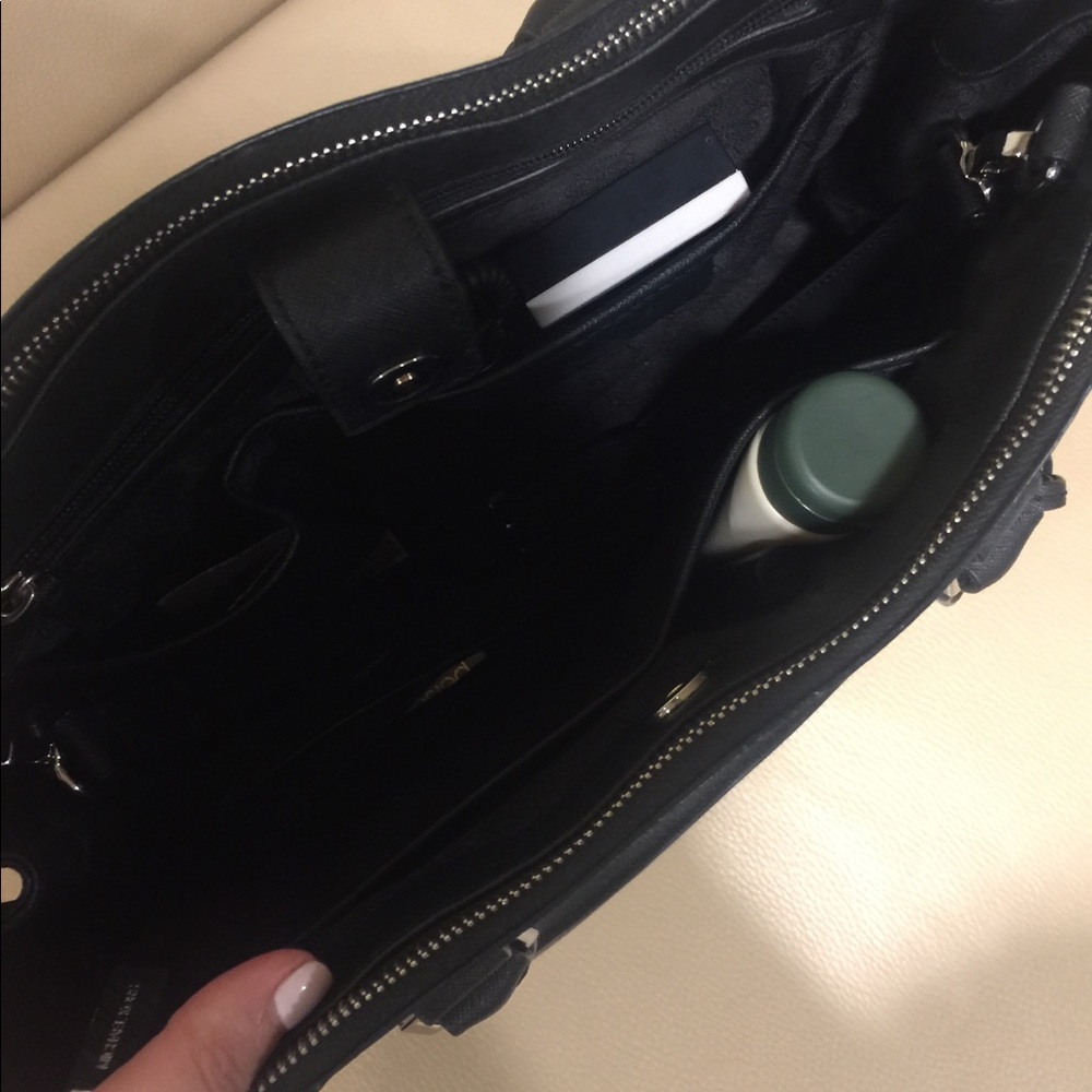 Michael Kors bag - Picture 3 of 4